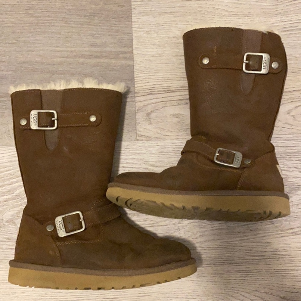 Brown Leather Kenington zip up UGG boots 1Y